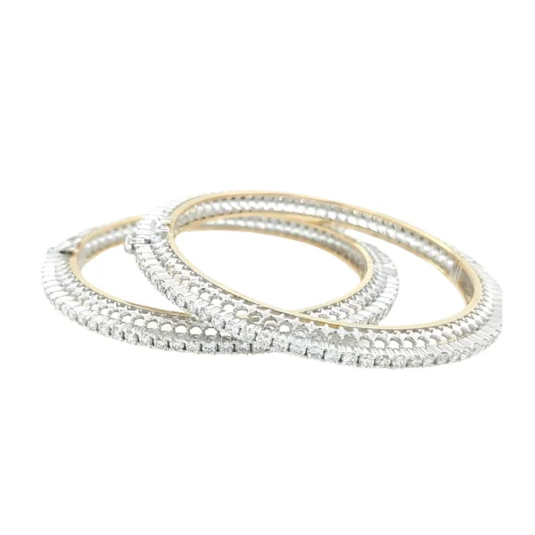 Single Line Classic Diamond Bangle in Yellow Gold