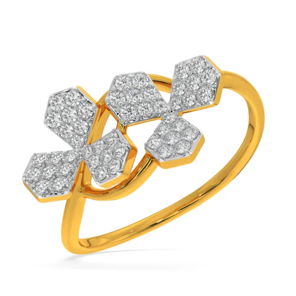 Crisscross Lab Diamond Clover Ring in Yellow Gold