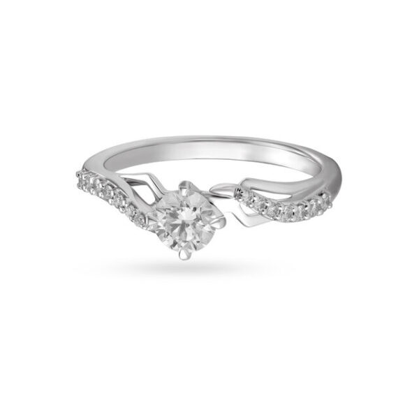 Exquisite White Gold Diamond Ring for Casual Wear